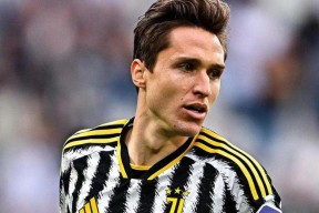 半岛体育移动版 - Karsa遭遇三连败，尤文图斯教练面临压力！